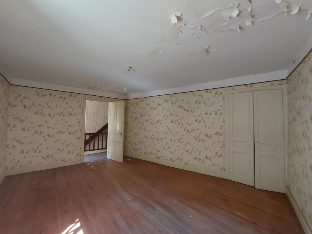 CHAMOUX-SUR-GELON Maison de village 6P 147 m2 CHAMOUX-SUR-GELON (73390) 12