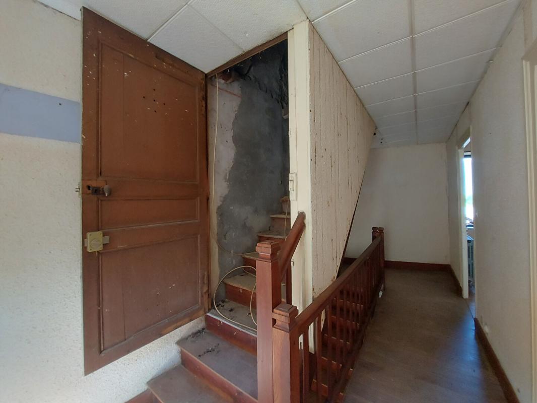 CHAMOUX-SUR-GELON Maison de village 6P 147 m2 CHAMOUX-SUR-GELON (73390) 13