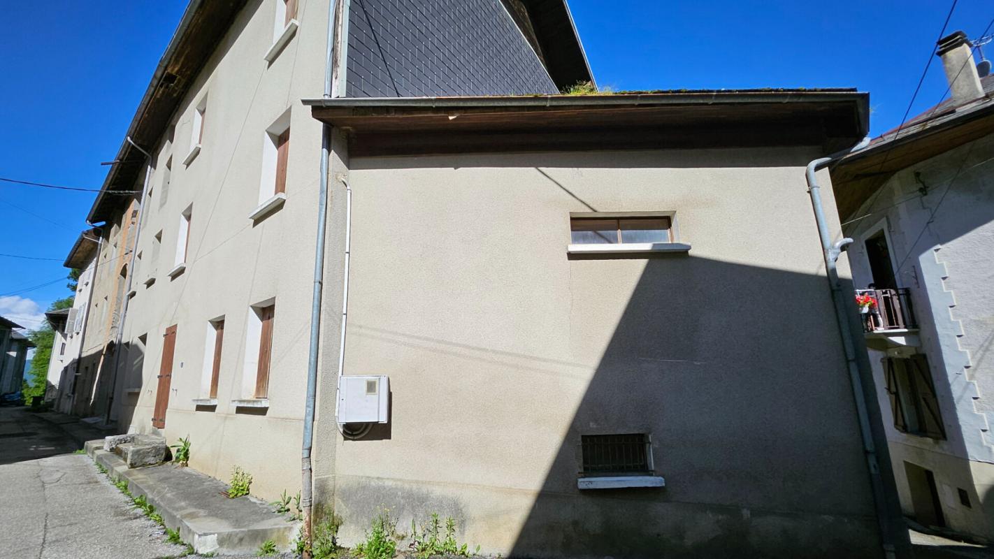 CHAMOUX-SUR-GELON Maison de village 6P 147 m2 CHAMOUX-SUR-GELON (73390) 16