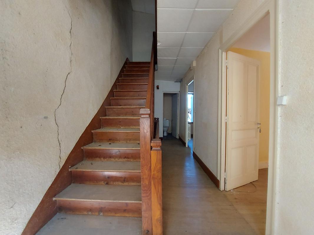 CHAMOUX-SUR-GELON Maison de village 6P 147 m2 CHAMOUX-SUR-GELON (73390) 6