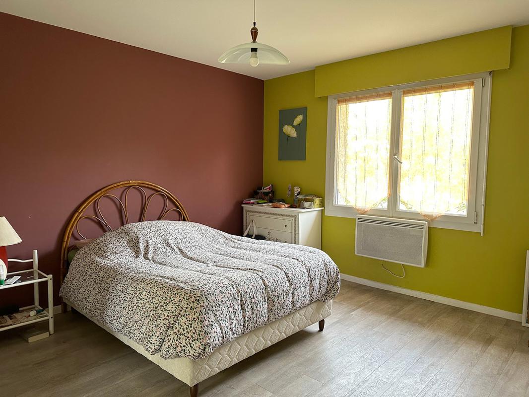 AGEY Maison indépendante de 180 m2 avec terrain de 1582 m2 7