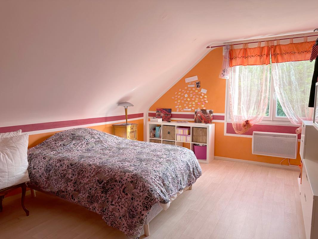 AGEY Maison indépendante de 180 m2 avec terrain de 1582 m2 8