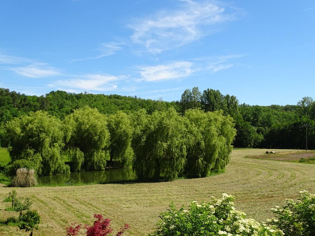 SAINTE-ORSE Maison Sainte Orse 4 pièce(s) 135 m2 5