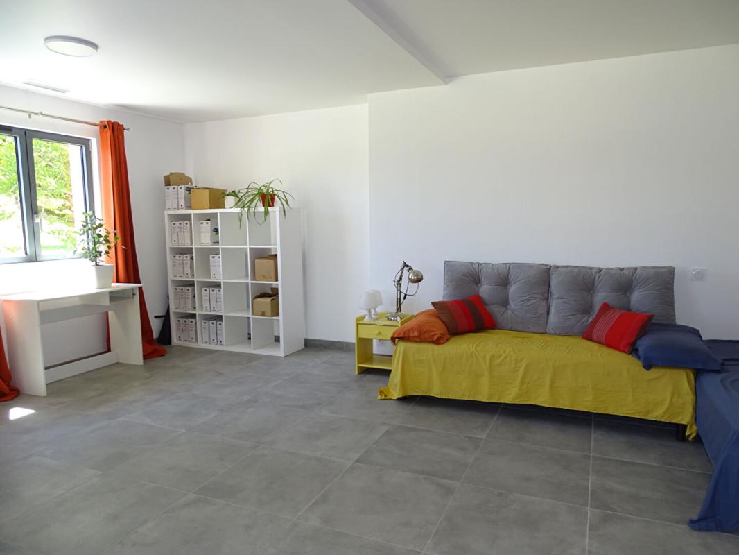 SAINTE-ORSE Maison Sainte Orse 4 pièce(s) 135 m2 7
