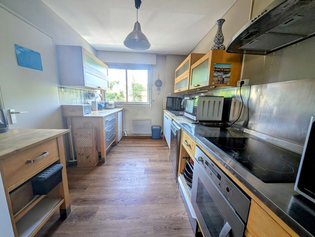 BORDEAUX Caudéran Pasteur Appartement 3 pièce(s) 106 m2 ascenseur, balcon, garage et cave 4