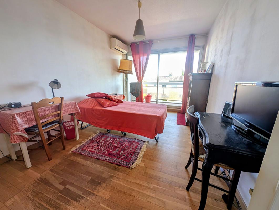 BORDEAUX Caudéran Pasteur Appartement 3 pièce(s) 106 m2 ascenseur, balcon, garage et cave 8