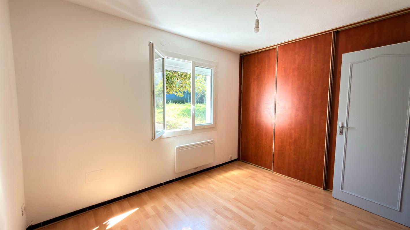 PENNAUTIER Belle villa indépendante 4chambres et garage proche Carcassonne sur terrain de 800m² 7