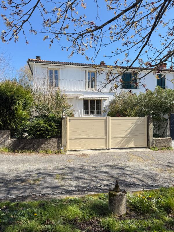 ANGOULEME Maison Angouleme 4 pièce(s) 100 m2 17