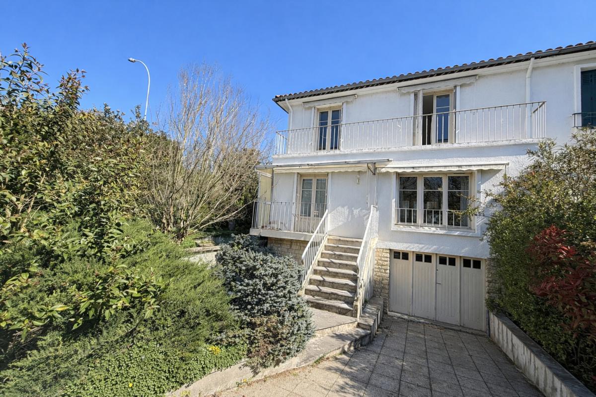 ANGOULEME Maison Angouleme 4 pièce(s) 100 m2 18