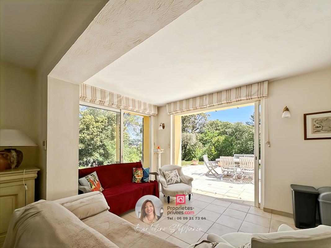 TRANS-EN-PROVENCE TRANS-EN-PROVENCE - Villa de plain-pied avec piscine, dépendance et terrain paysagé 8