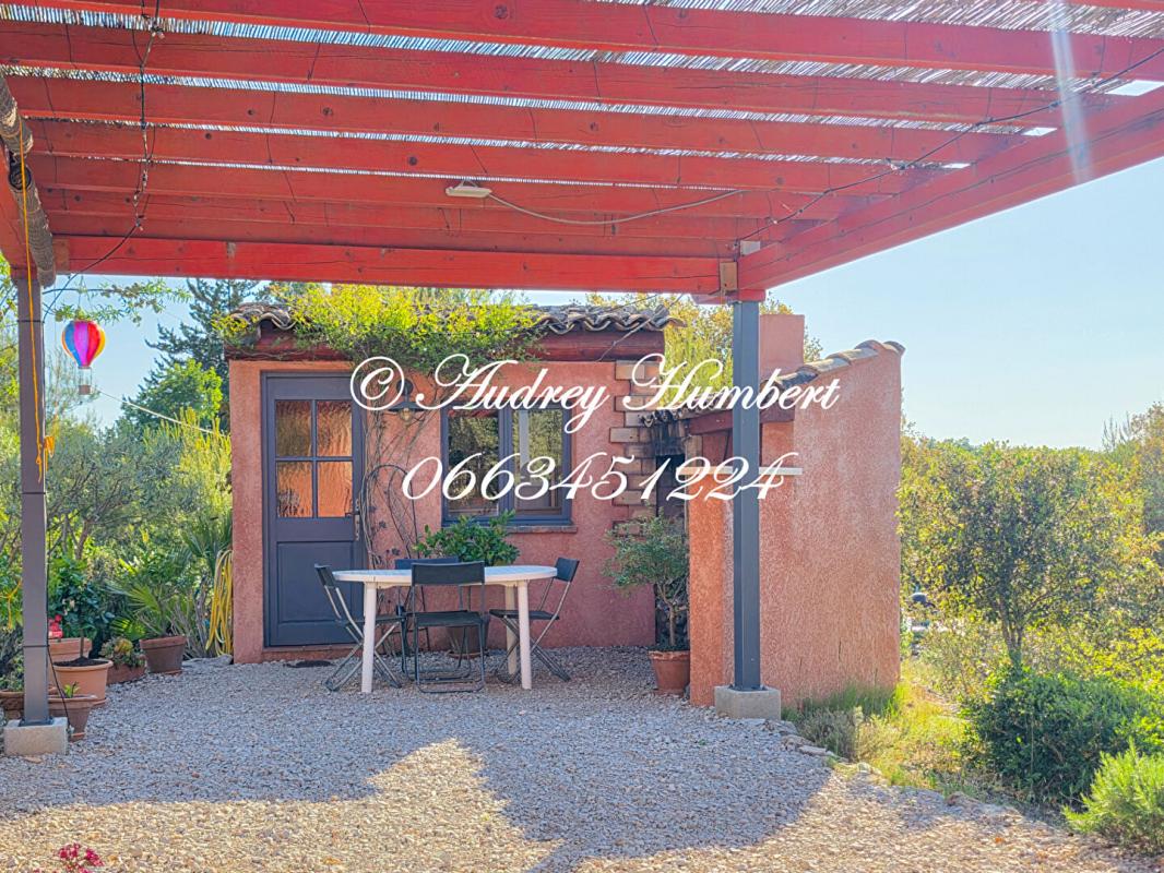 SAINT-JULIEN ST JULIEN, Proche GREOUX, VILLA de 135 m² aux belles prestations, édifiée sur 2HA8 de terrain avec vue et spa 16