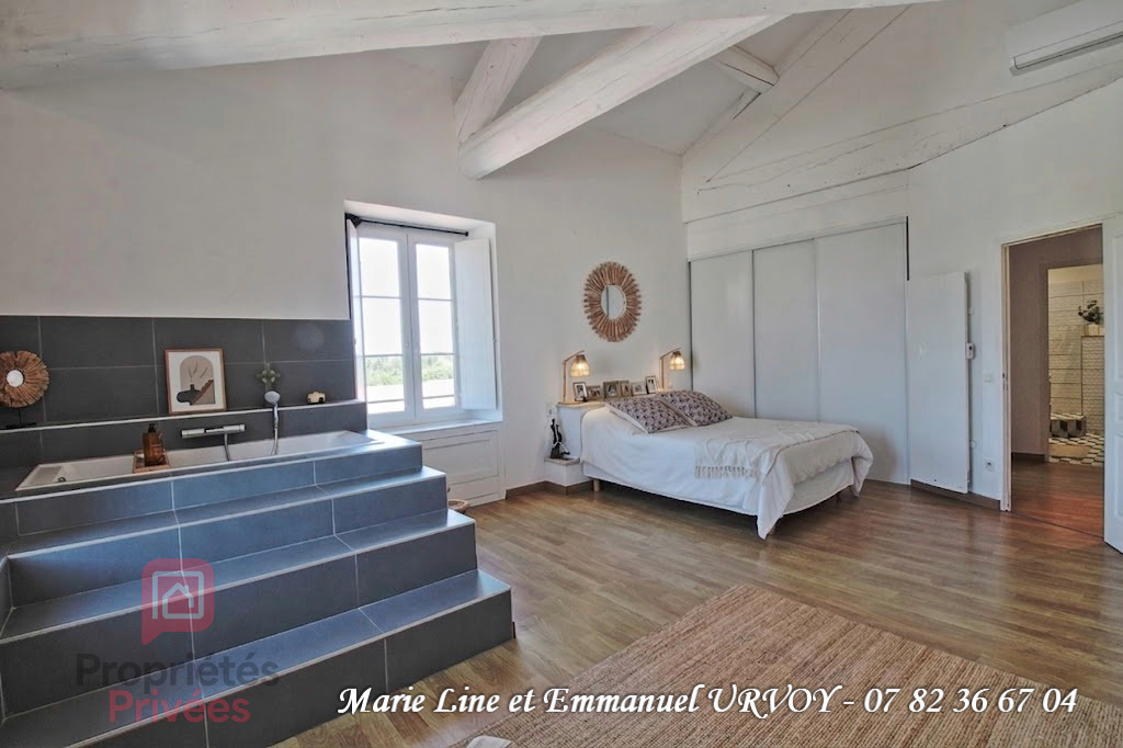 SAINT-REMY-DE-PROVENCE Appartement T3 bis de 109 m² dans bel immeuble avec ascenseur et place de parking sécurisée 7