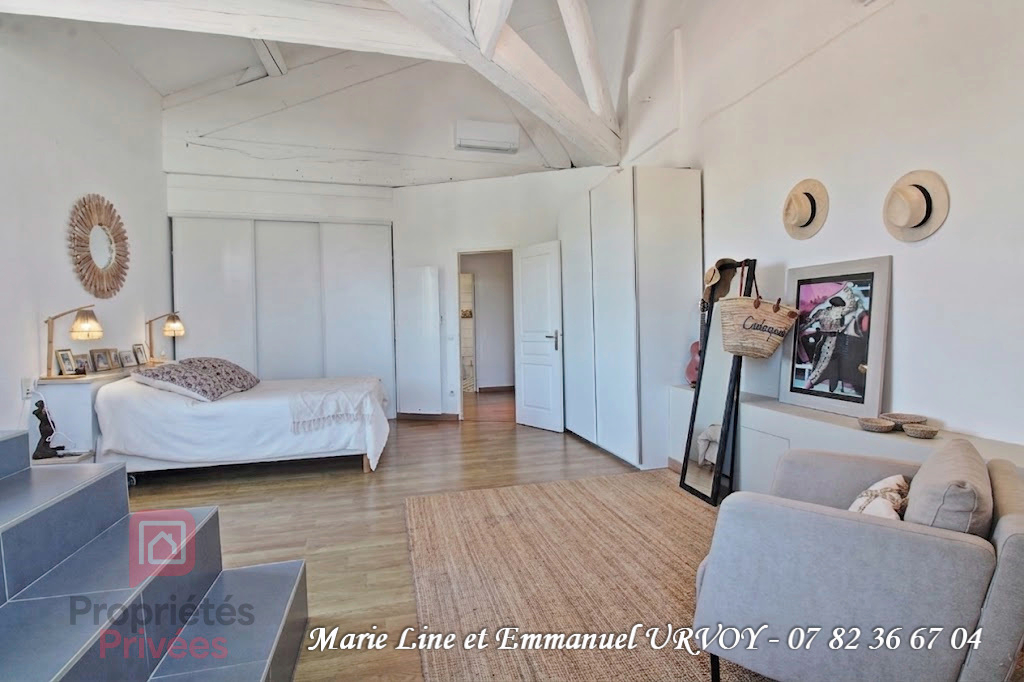 SAINT-REMY-DE-PROVENCE Appartement T3 bis de 109 m² dans bel immeuble avec ascenseur et place de parking sécurisée 8