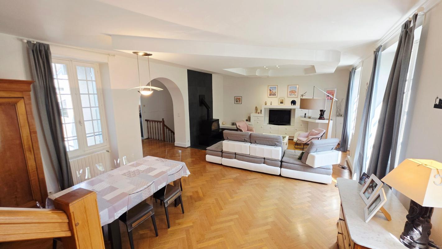 BOURGES BOURGES CENTRE MAISON DE 191M² 6 PIECES GARAGE JARDIN 7