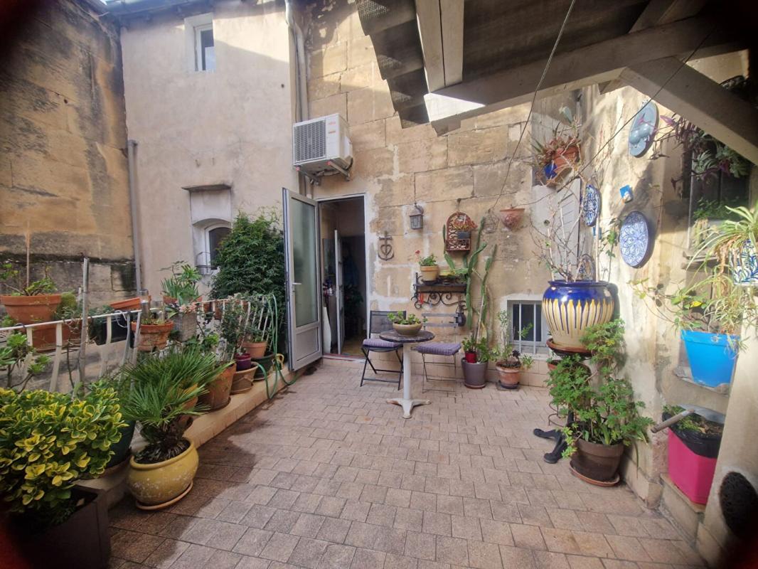 ARLES Immeuble Arles 9 pièce(s) 264 m2 8