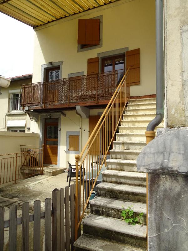 MOIRANS-EN-MONTAGNE Immeuble locatif à Moirans En Montagne 5 pièce(s) 200 m2 1