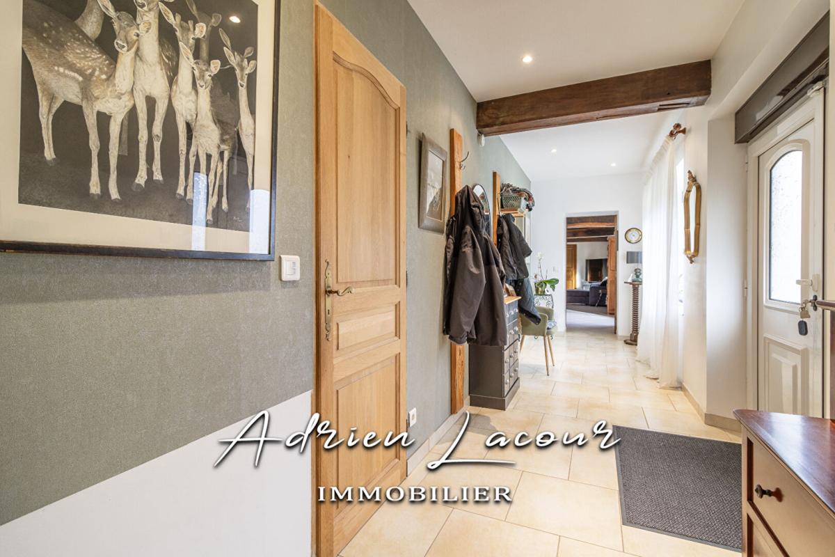 VILLEHERVIERS Maison Villeherviers 7 pièce(s) 206 m2 9