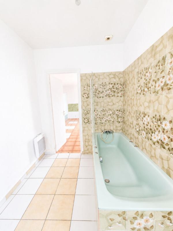 RIANTEC APPARTEMENT T3 de 60 m2 au RDC, PROCHE BOURG, PLAGES ET LORIENT ? STATIONNEMENT 8