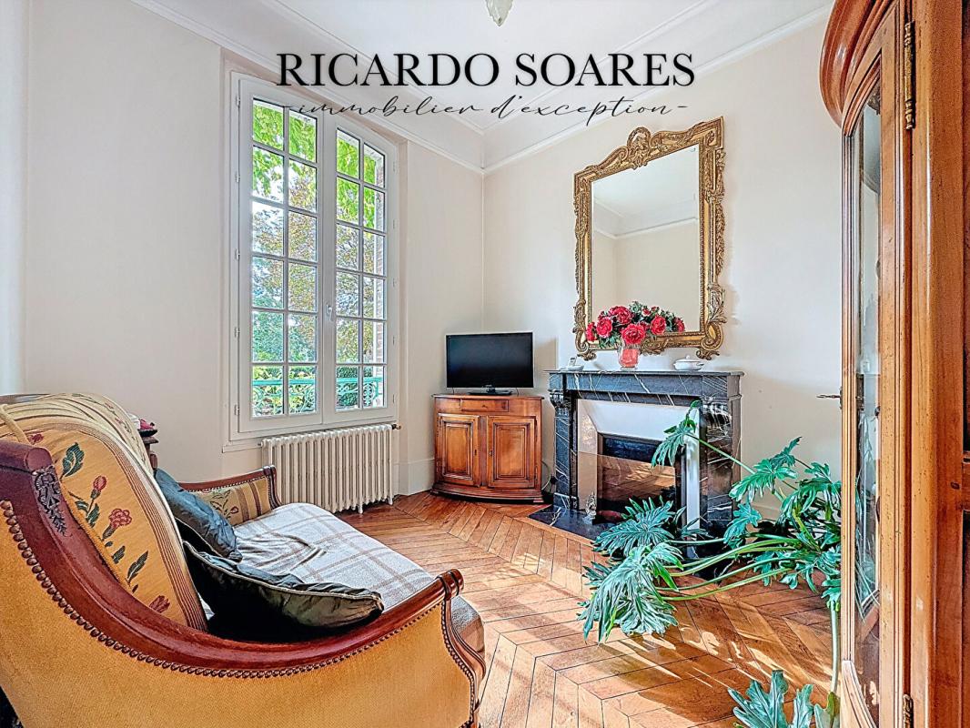PONT-SAINTE-MAXENCE MAISON DE MAITRE 219m² AU BORD DE L'OISE / 6 CHAMBRES / GARAGE / TERRAIN 2865m² 6