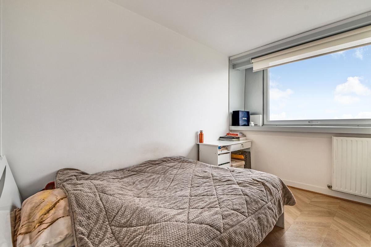 BAGNOLET BAGNOLET - Appartement de type 4 pièce(s) 84 m²  avec vue exceptionnelle 10