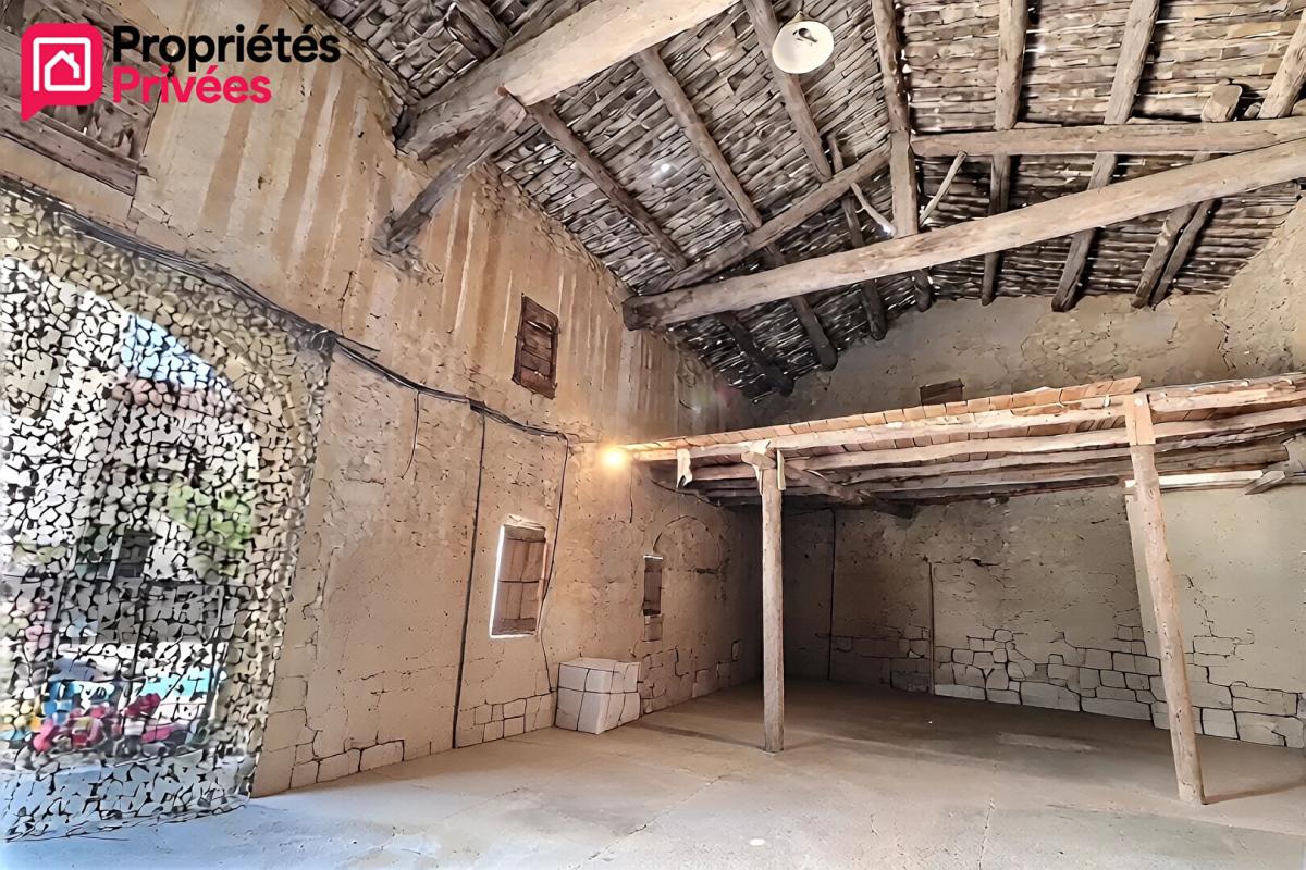 UZES Aux portes d'Uzès, une authentique bastide du XVIIIe siècle pensée pour recevoir" 15