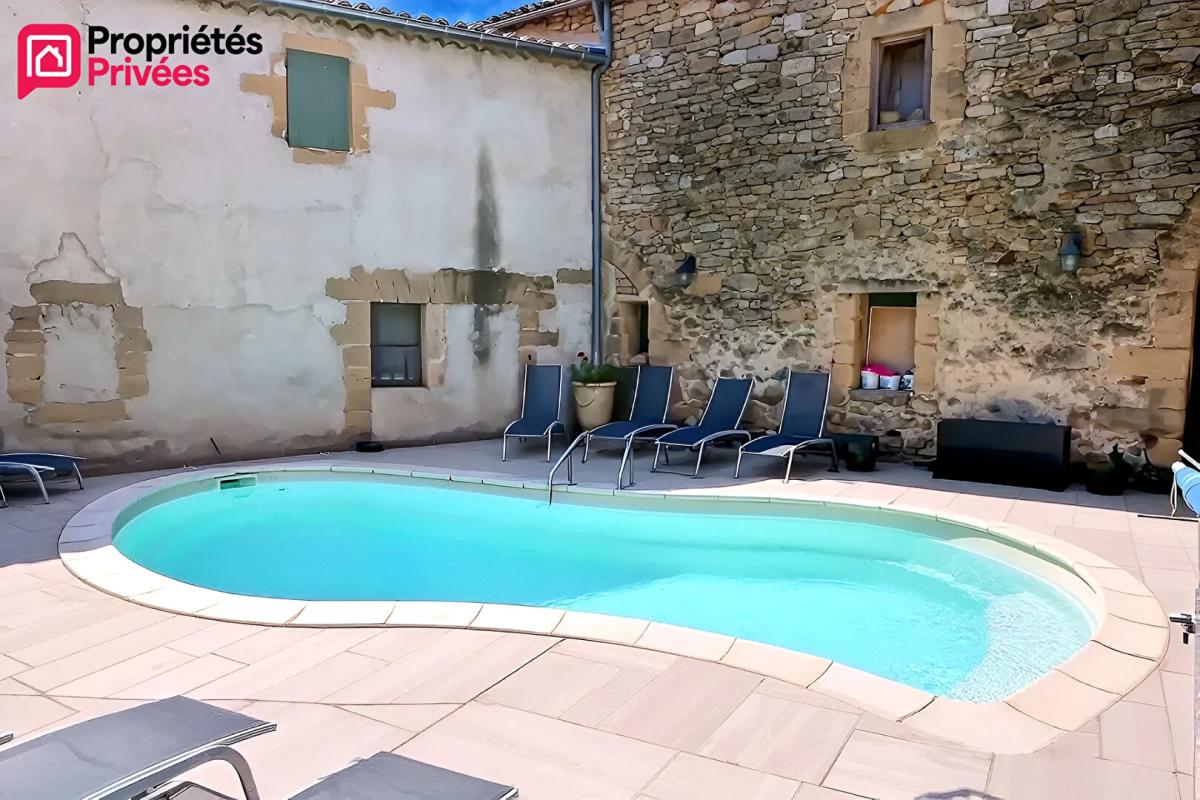 UZES Aux portes d'Uzès, une authentique bastide du XVIIIe siècle pensée pour recevoir" 6