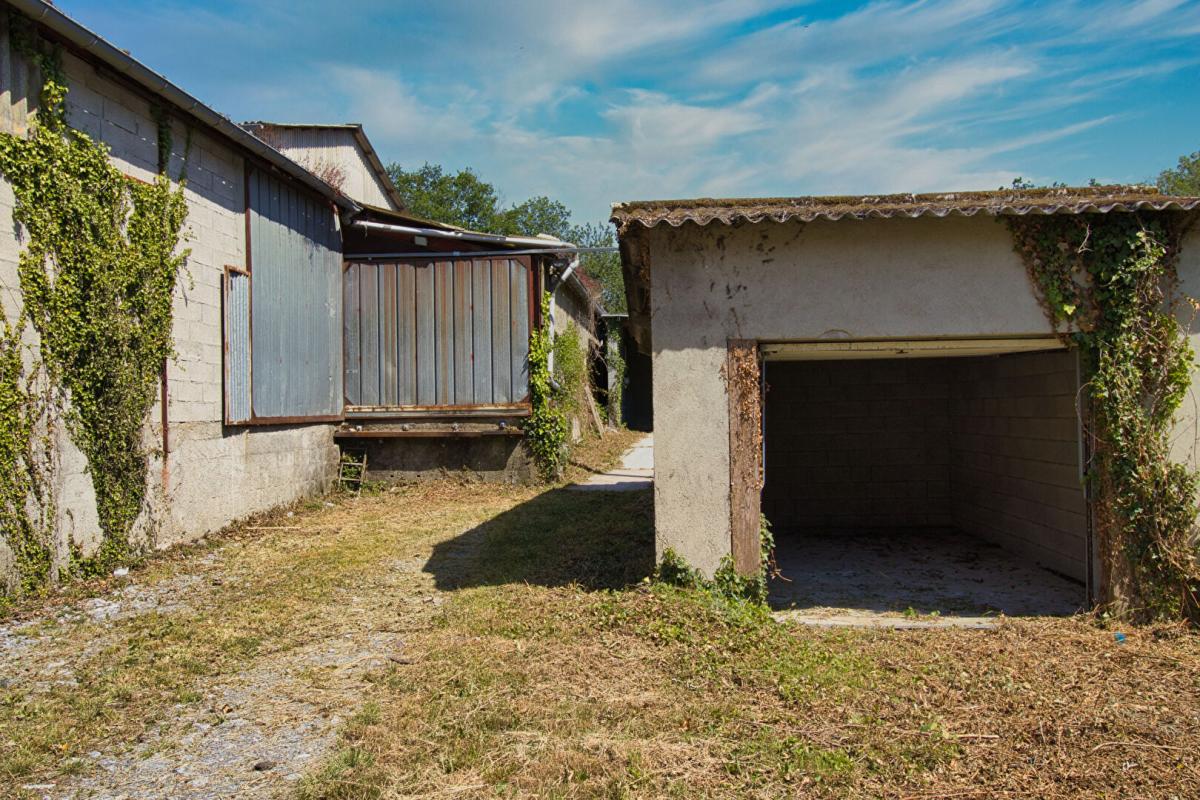 CASTRES LOCAL D'ACTIVITE, ENTREPOTS sur  3,6 hectares - Ancien site granitier 18
