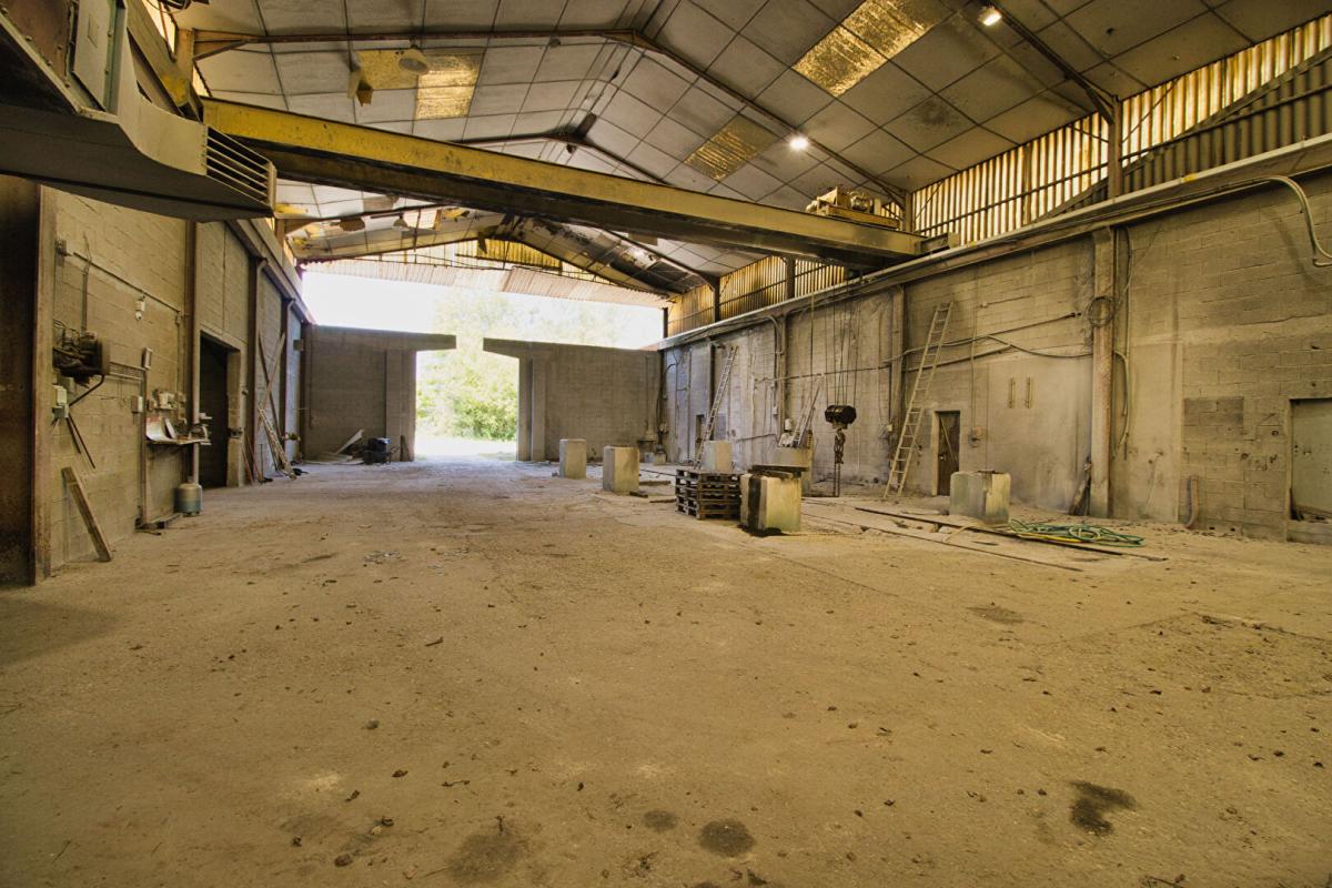 CASTRES LOCAL D'ACTIVITE, ENTREPOTS sur  3,6 hectares - Ancien site granitier 9