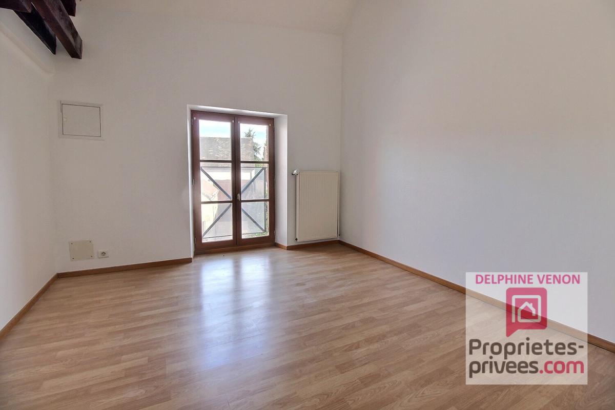 CHATEAUNEUF-SUR-LOIRE Maison de 200 m² + grange en hypercentre de Chateauneuf sur Loire 10