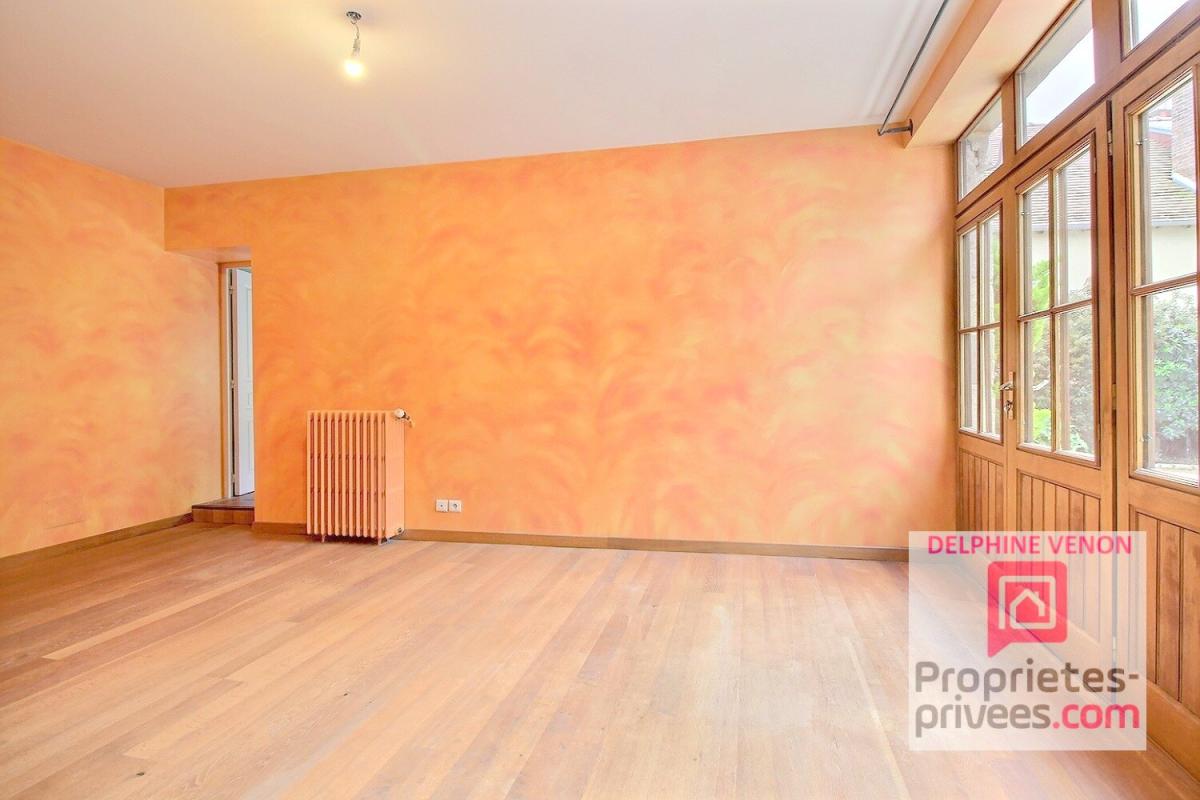 CHATEAUNEUF-SUR-LOIRE Maison de 200 m² + grange en hypercentre de Chateauneuf sur Loire 5