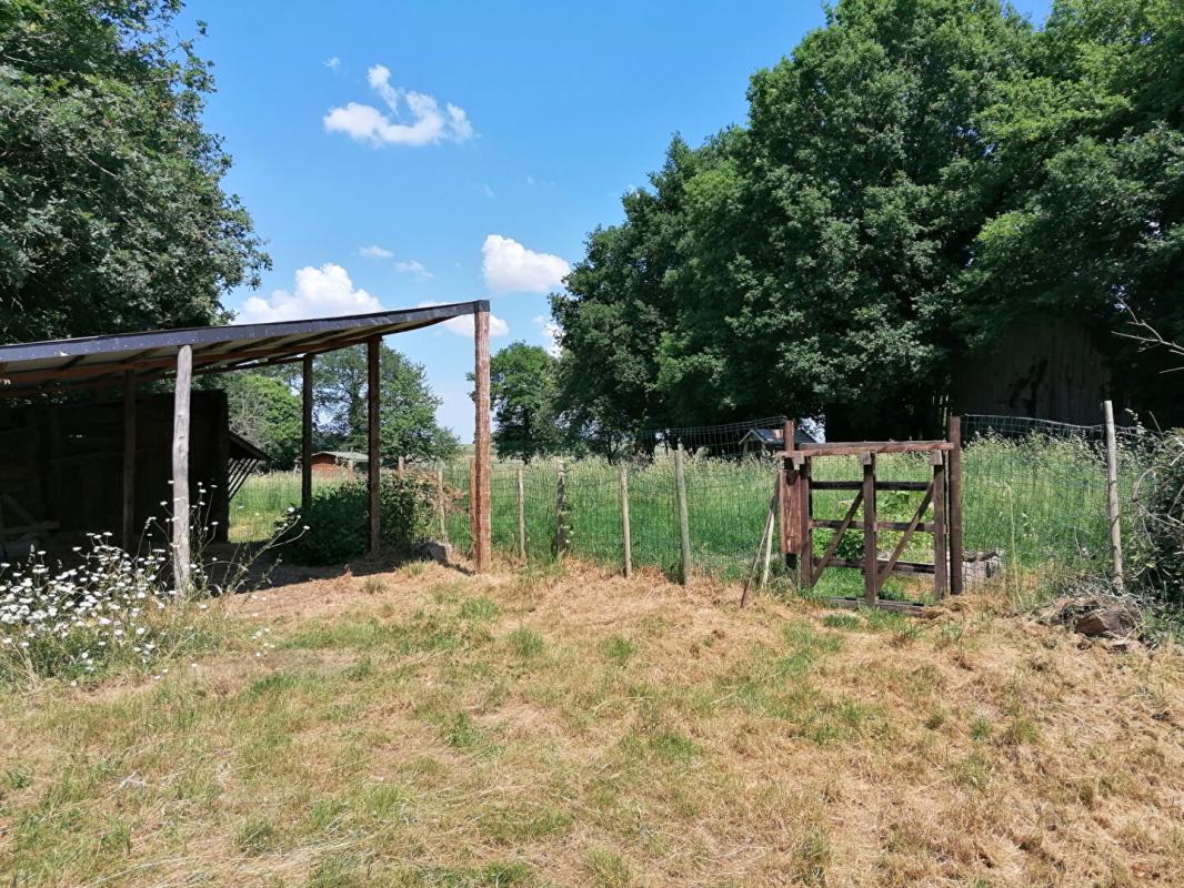 LOYAT Terrain constructible 2259 m² ? Loyat ? 44 990  FAI 5