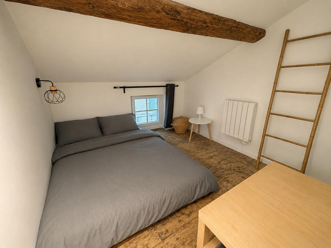 CAHORS CAHORS centre Appartement T2 bis loué 5