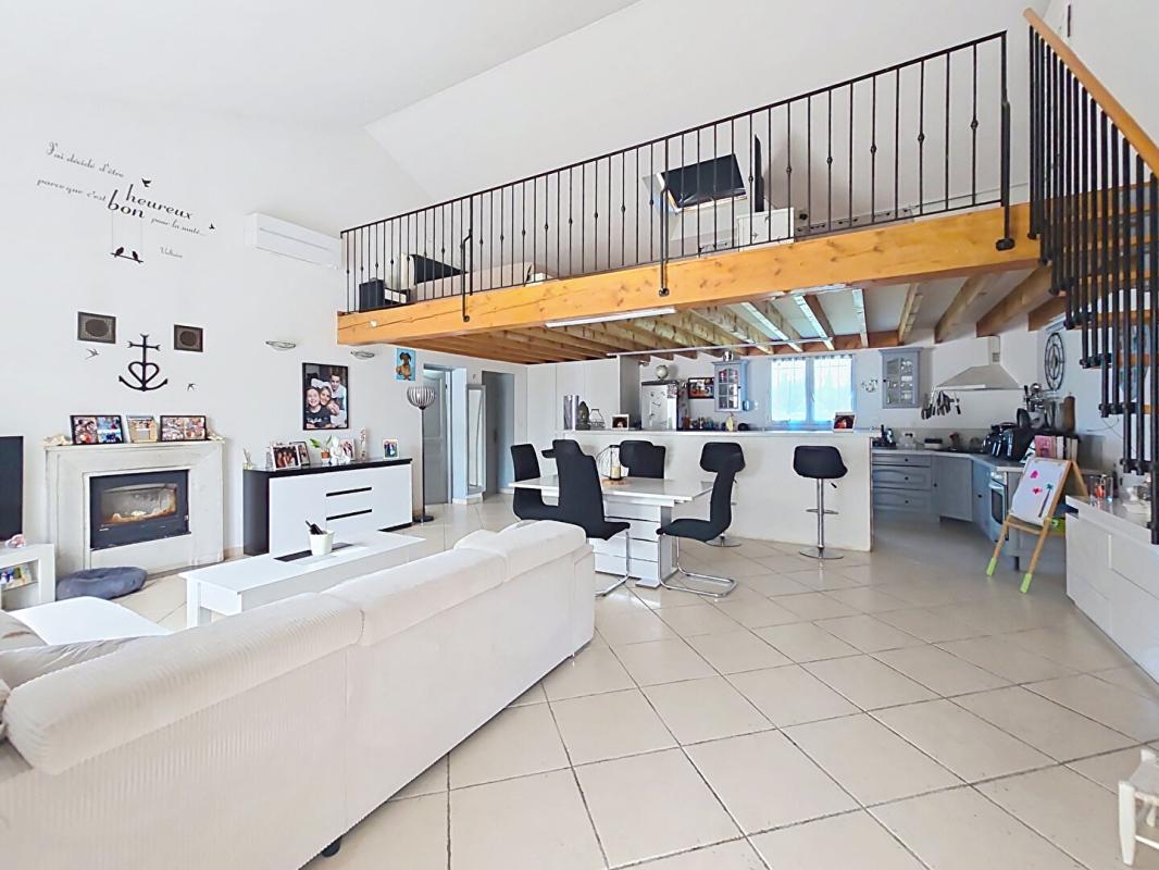 SAINT-REMY-DE-PROVENCE St Rémy de Provence - Mas à fort potentiel - 200 m²  avec dépendances, piscine, poolhouse, garage isolé 17