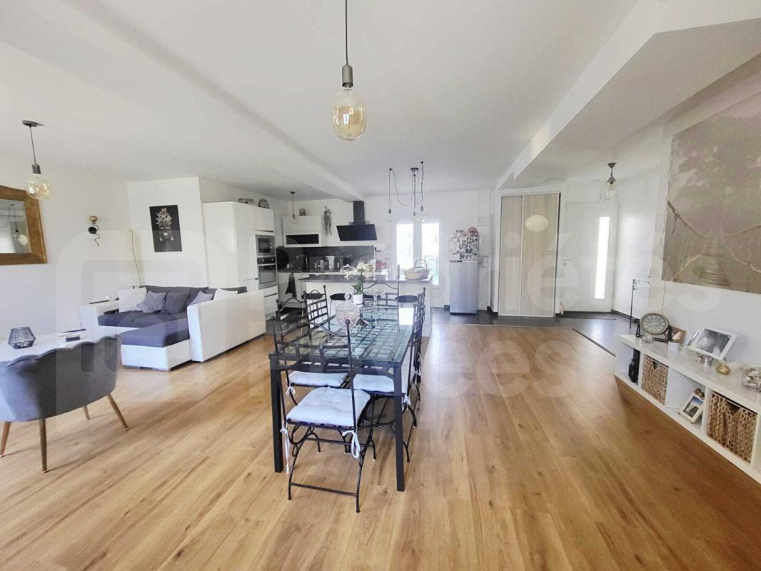 SERMAISES Maison rénovée, 3 chambres, jardin et stationnement 6