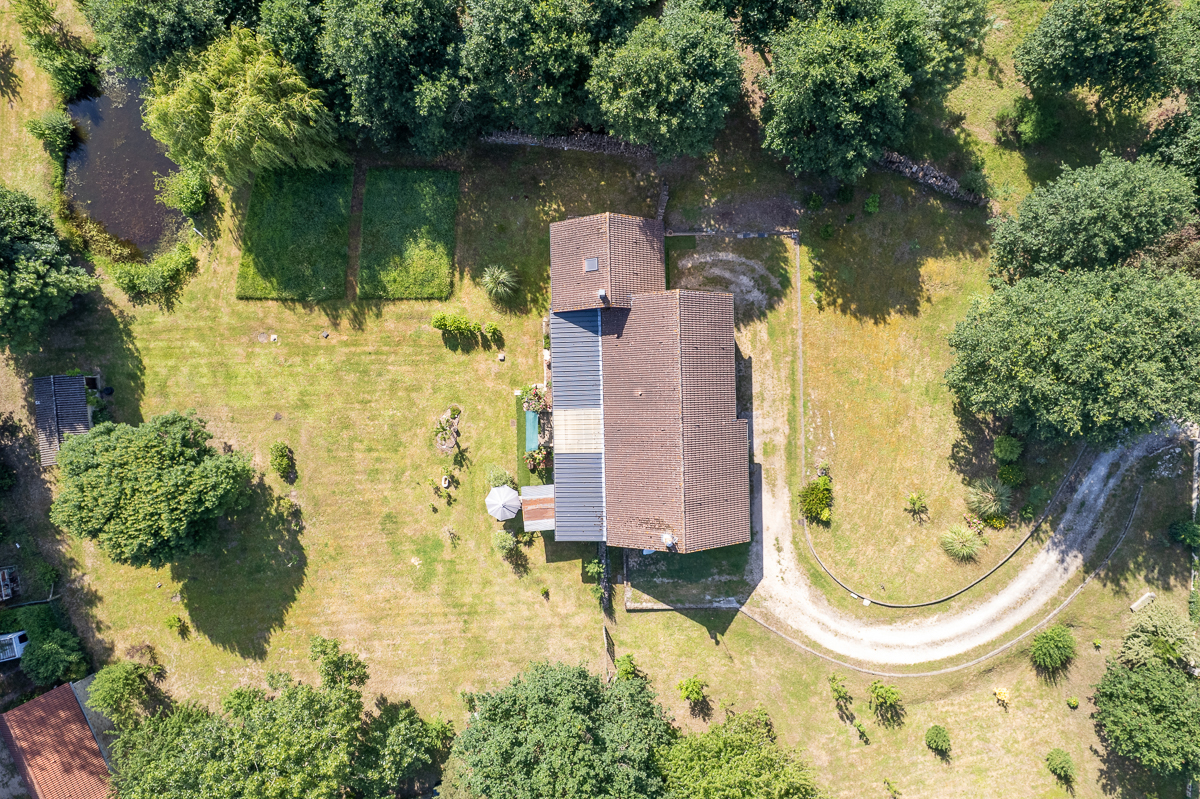 SAINT-HILAIRE-DE-COURT Maison Saint Hilaire De Court 7 pièce(s) 152.06 m2 15