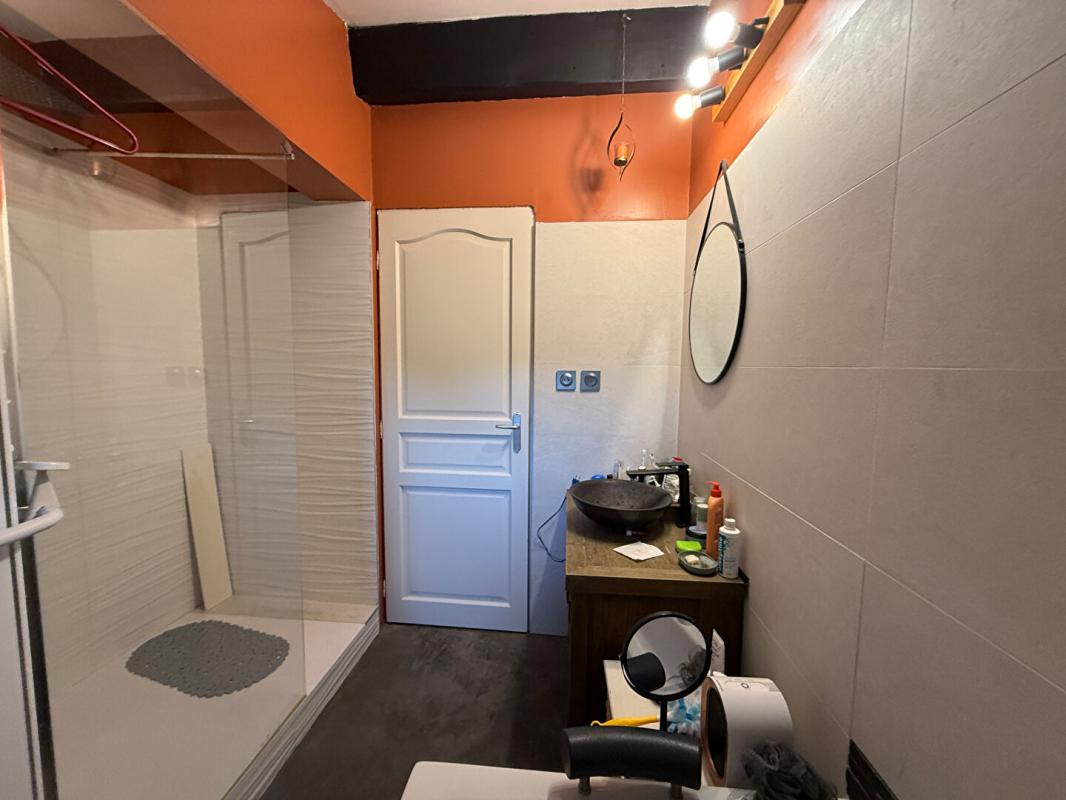 ISTRES Maison individuelle Meublée quatre chambres avec piscine 10
