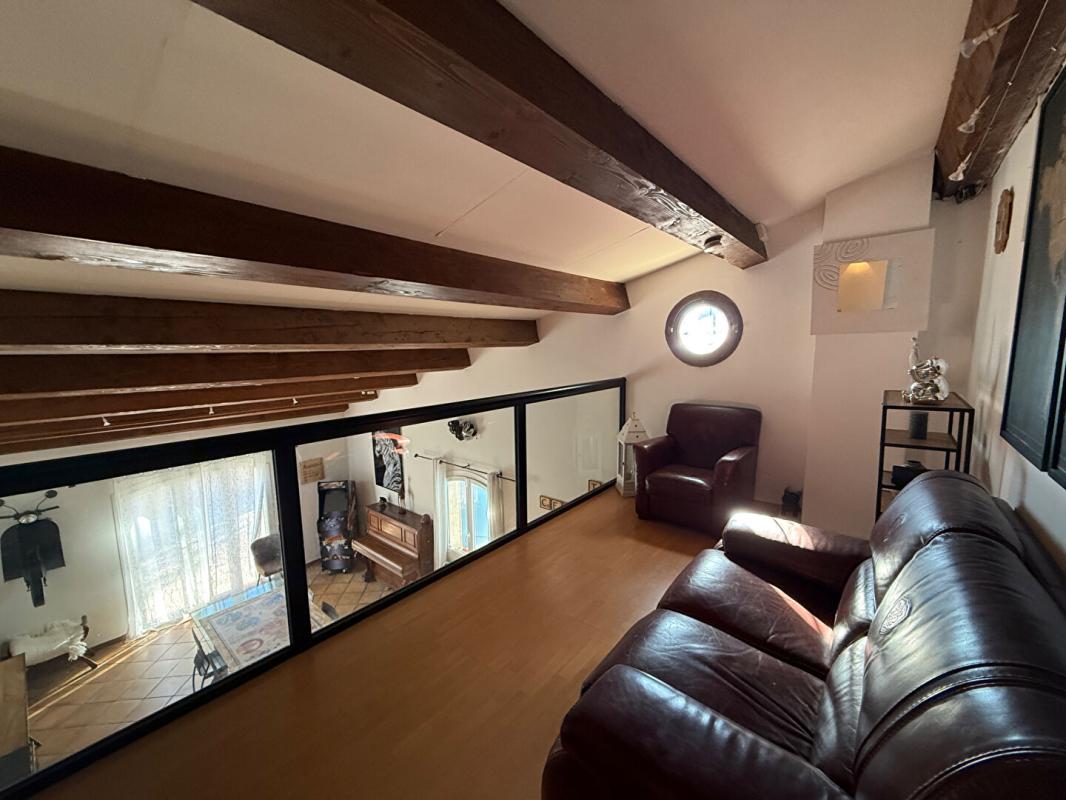 ISTRES Maison individuelle Meublée quatre chambres avec piscine 6