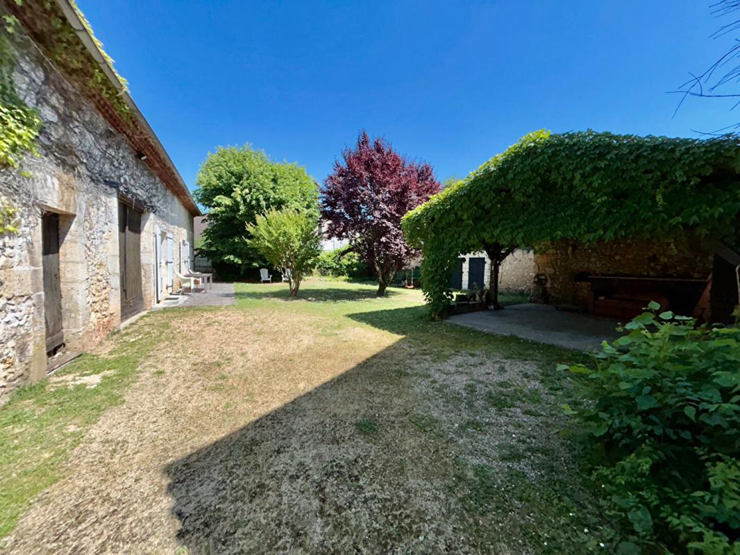 TRELISSAC A vendre, corps de ferme aux portes de Périgueux 24000 12