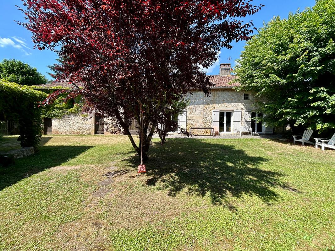 TRELISSAC A vendre, corps de ferme aux portes de Périgueux 24000 14