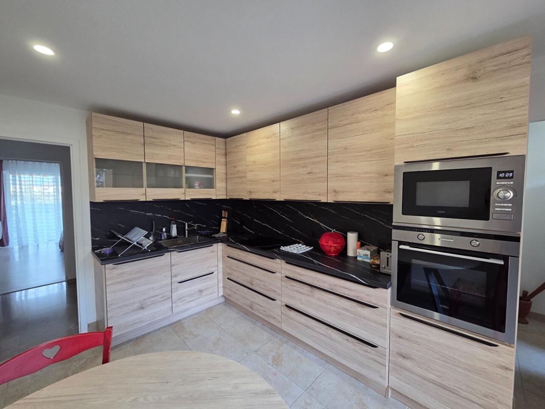 MONTELIMAR Appartement Montélimar 5 pièces 131 m2 2