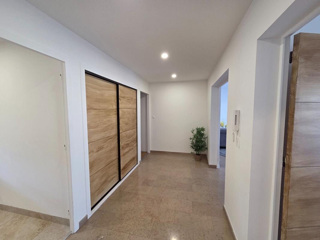 MONTELIMAR Appartement Montélimar 5 pièces 131 m2 3