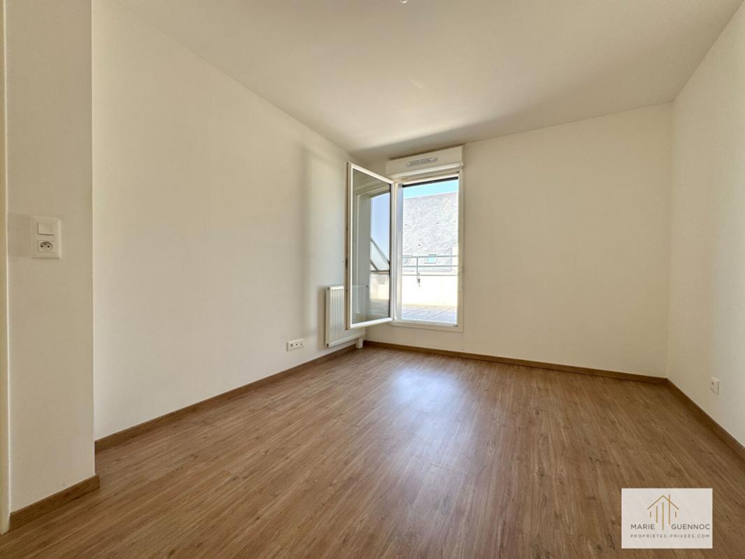 INDRE Appartement 3 pièce(s) 66 m2 avec terrasse de 14m2 en dernier étage 5