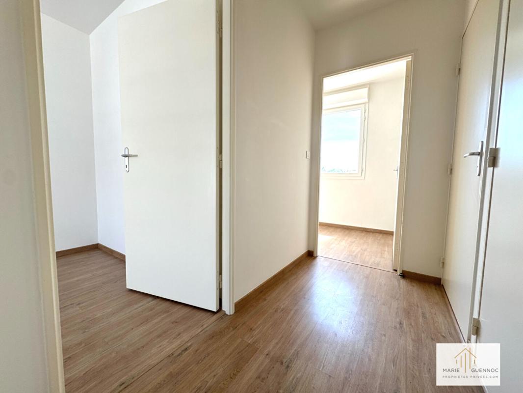 INDRE Appartement 3 pièce(s) 66 m2 avec terrasse de 14m2 en dernier étage 9