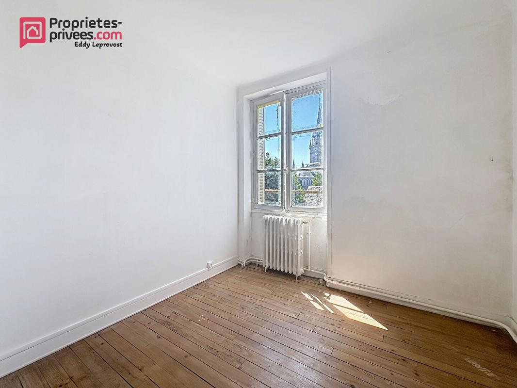 SOURDEVAL Maison de 120m² dans le bourg de Sourdeval 6