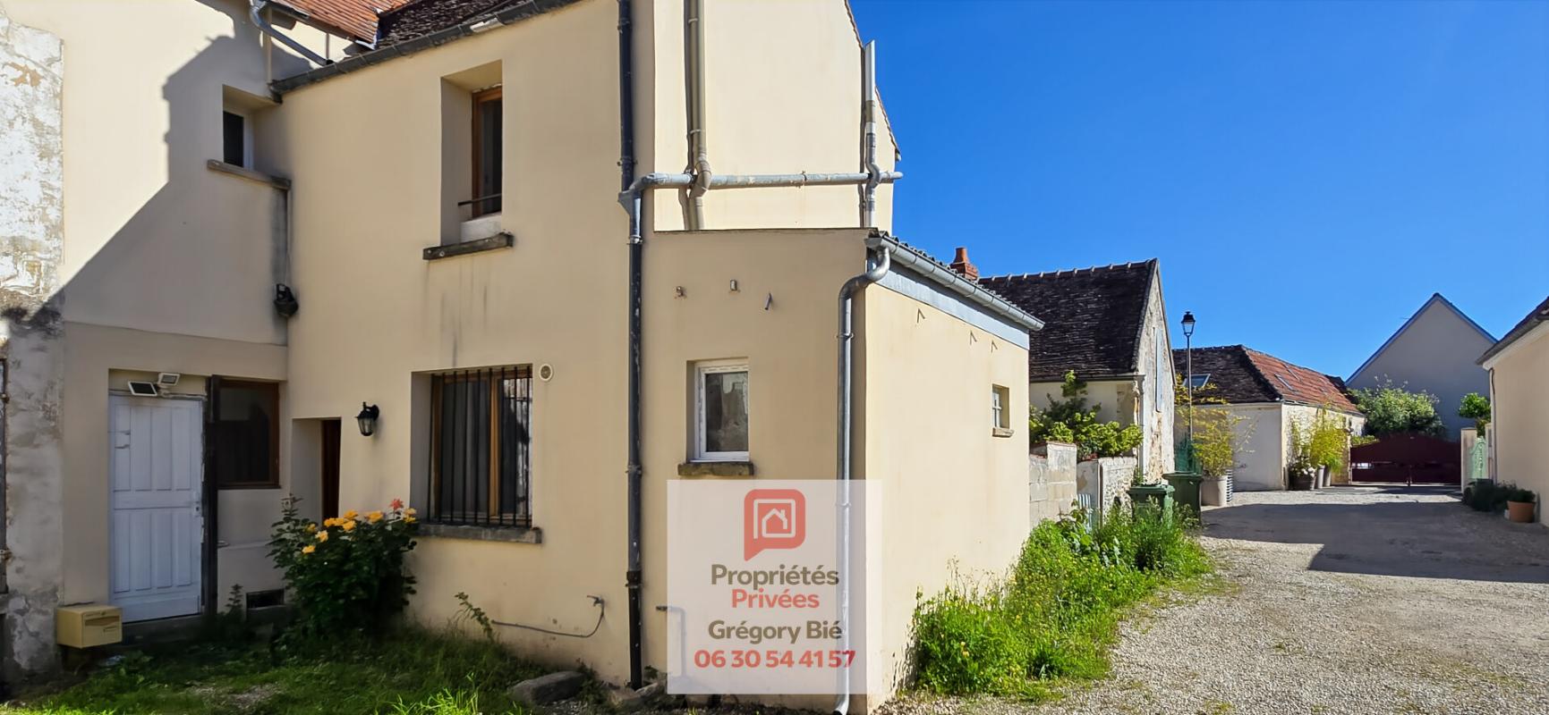 COULOMMIERS Immeuble 5 pièce(s) 127 m2 1