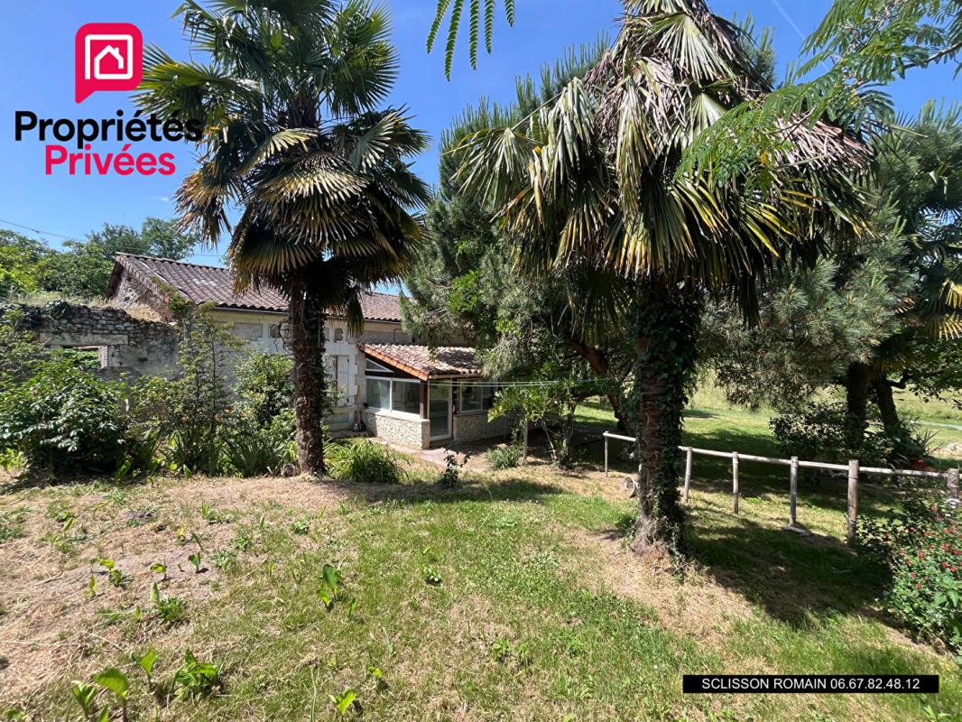 CONDEON MAISON CONDEON - 3 CHAMBRES - DEPENDANCE - GRAND TERRAIN -  PRIX 114 990 HAI 13