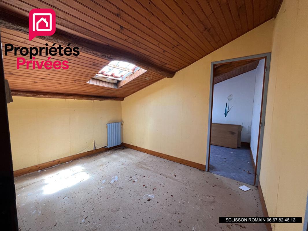 CONDEON MAISON CONDEON - 3 CHAMBRES - DEPENDANCE - GRAND TERRAIN -  PRIX 114 990 HAI 8