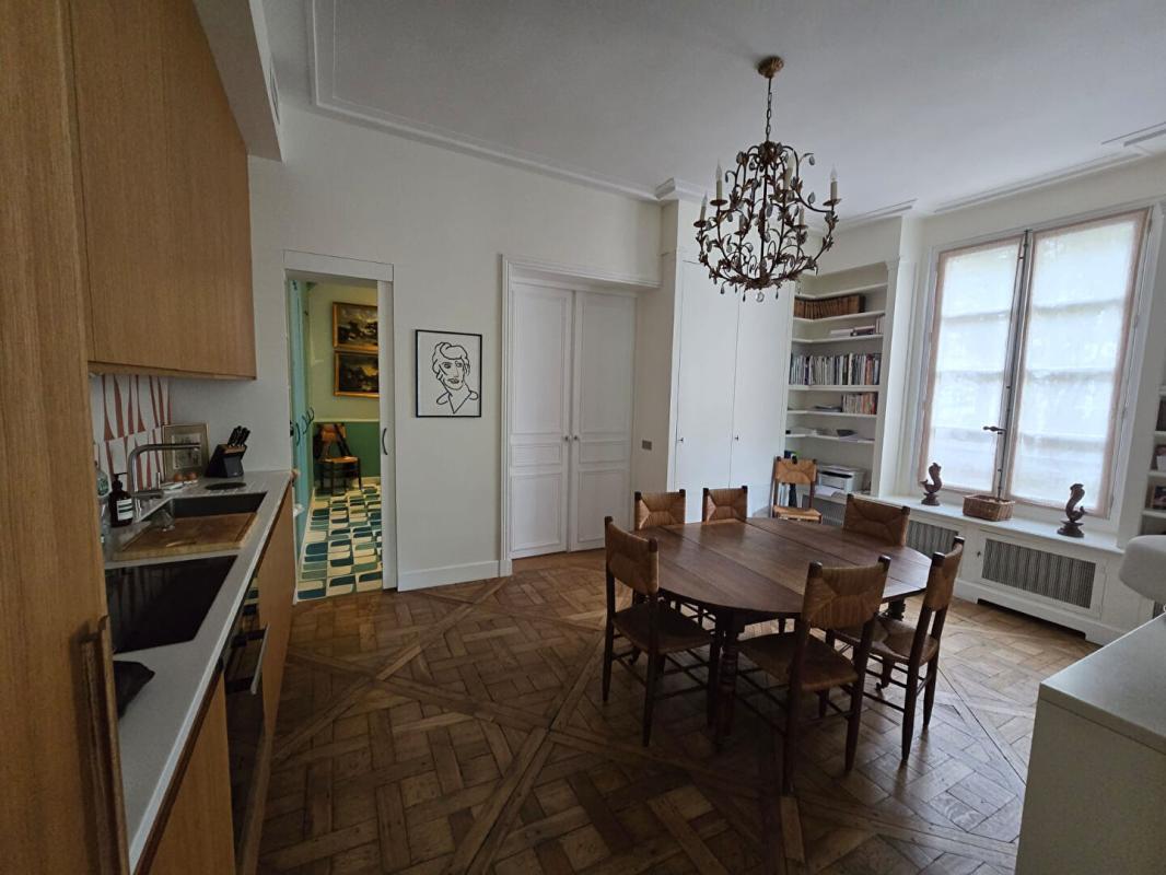 PARIS-7E-ARRONDISSEMENT Appartement sur Cour - Paris - Quartier Saint-Germain-des-Prés - 3 pièce(s) 72.19 m2 5