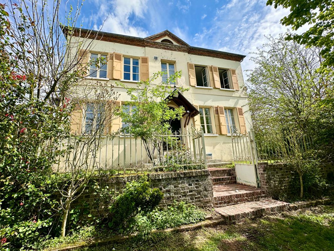 LIVAROT Spacieuse Maison de Maître à 15 minutes de Lisieux 5