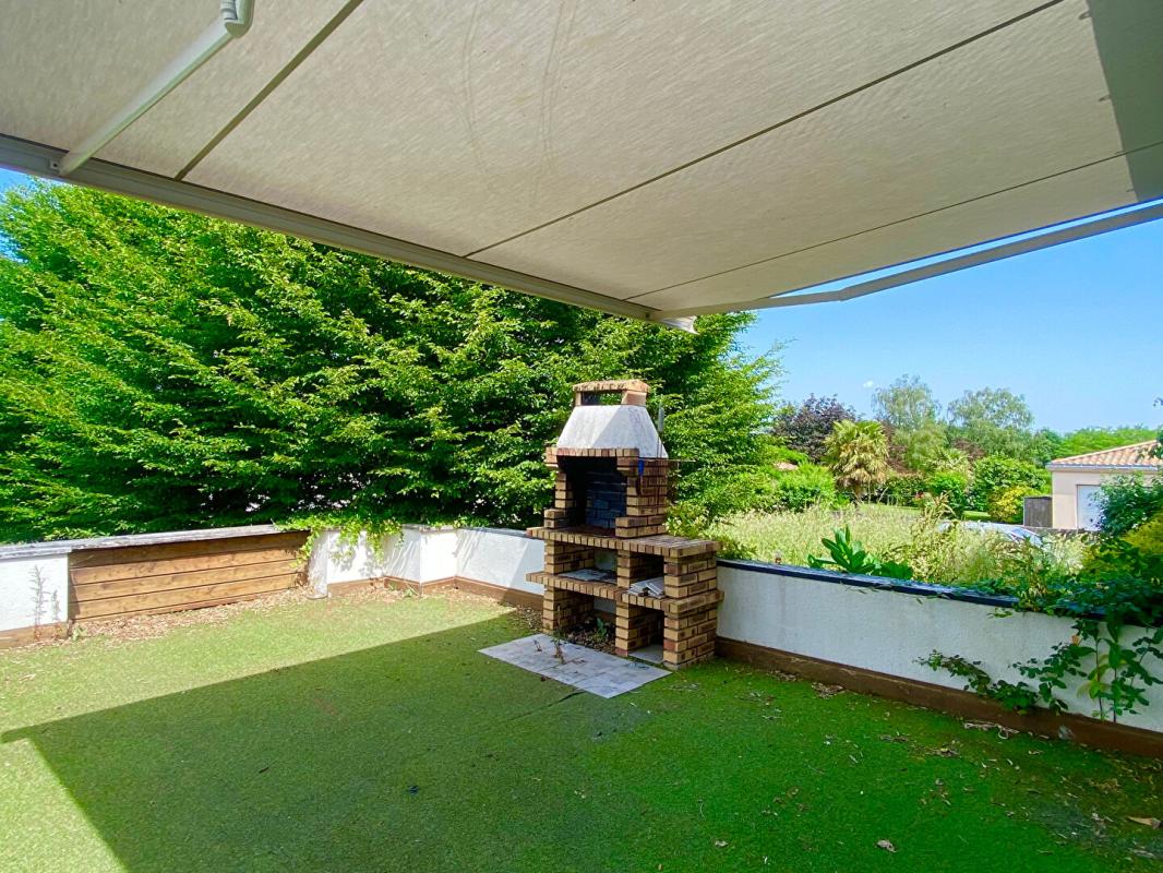 SAINT-CHRISTOPHE-LA-COUPERIE Maison  112 m2 16